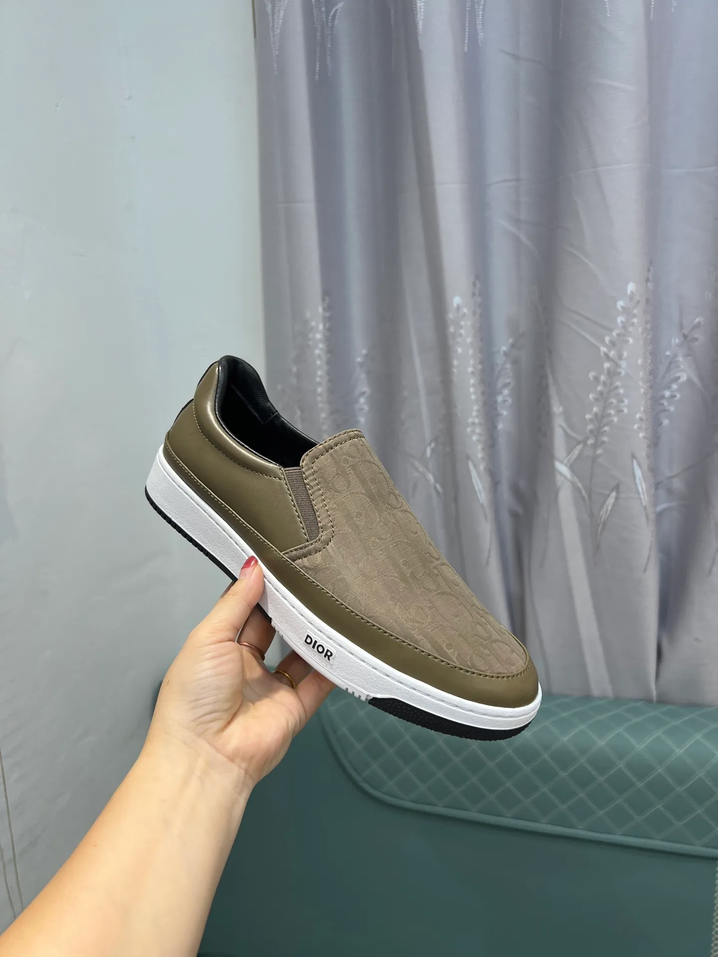 Men's shoes 💰420 [Dior] 🔝The latest masterpiece of high-end men's shoes brand: original special cloth fabric imported from Italy + cowhide + imported sheepskin lining 🔥Original toe-cap rubber outsole Soft and comfortable, making walking more convenient and comfortable! Size: 38-44 (45 can be customized)